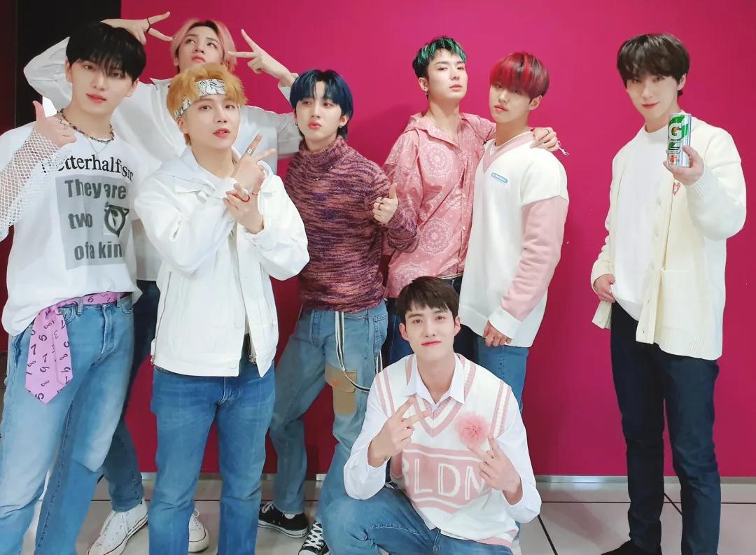 韩国今年流行什么卫衣色,韩国小众平价卫衣