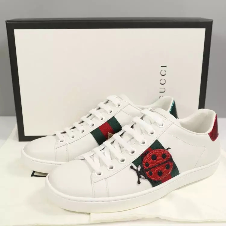 万搭小白鞋，C4N详解各路奢侈品小白鞋优缺点！想入手看这！