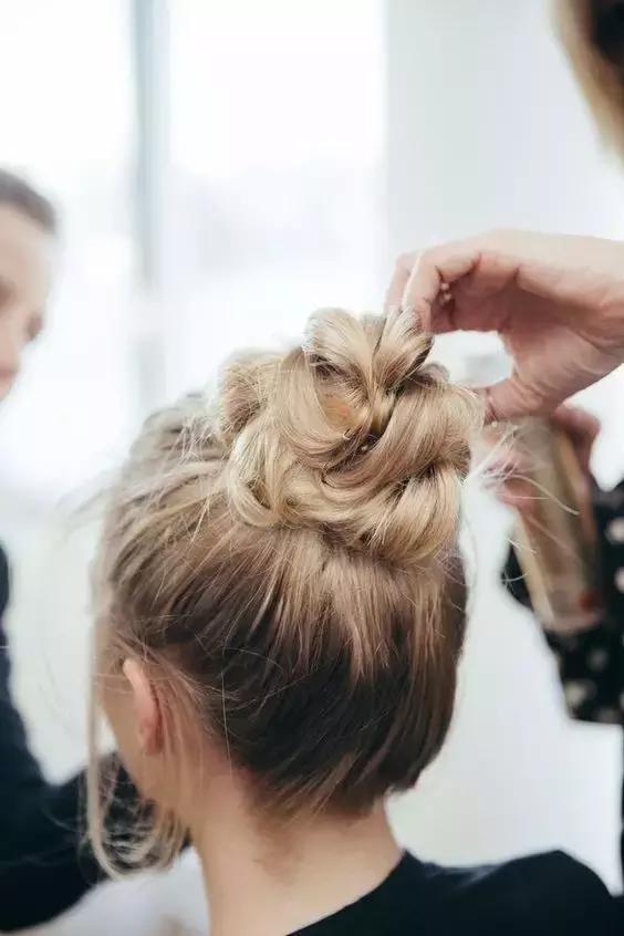 头发少怎么办如何让头发变浓密,教你一招能让头发变浓密