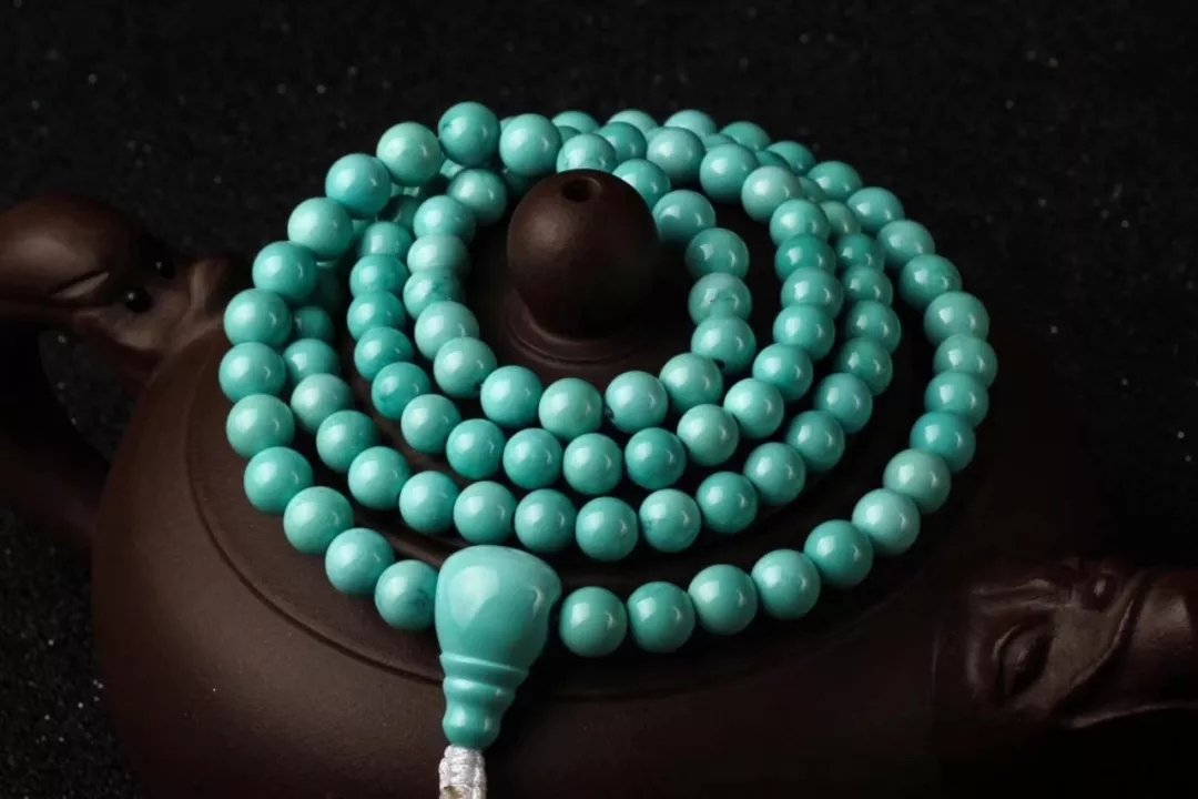 绿松石变色的原理是什么,影响绿松石价格的因素