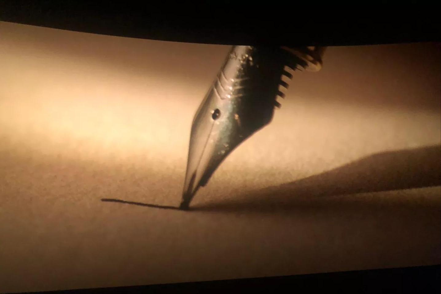 观看电影我和我的祖国观后感,我和我的祖国电影中钢笔字