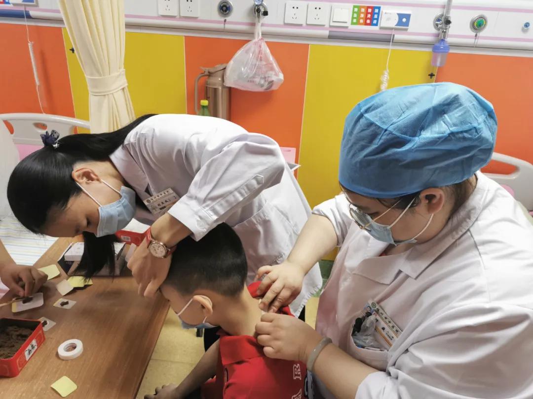 初伏锻炼养生,十五个专科齐上阵辨证施灸是关键