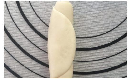 酥皮绿豆饼的家常美味做法,为你讲解酥皮绿豆饼的制作方法