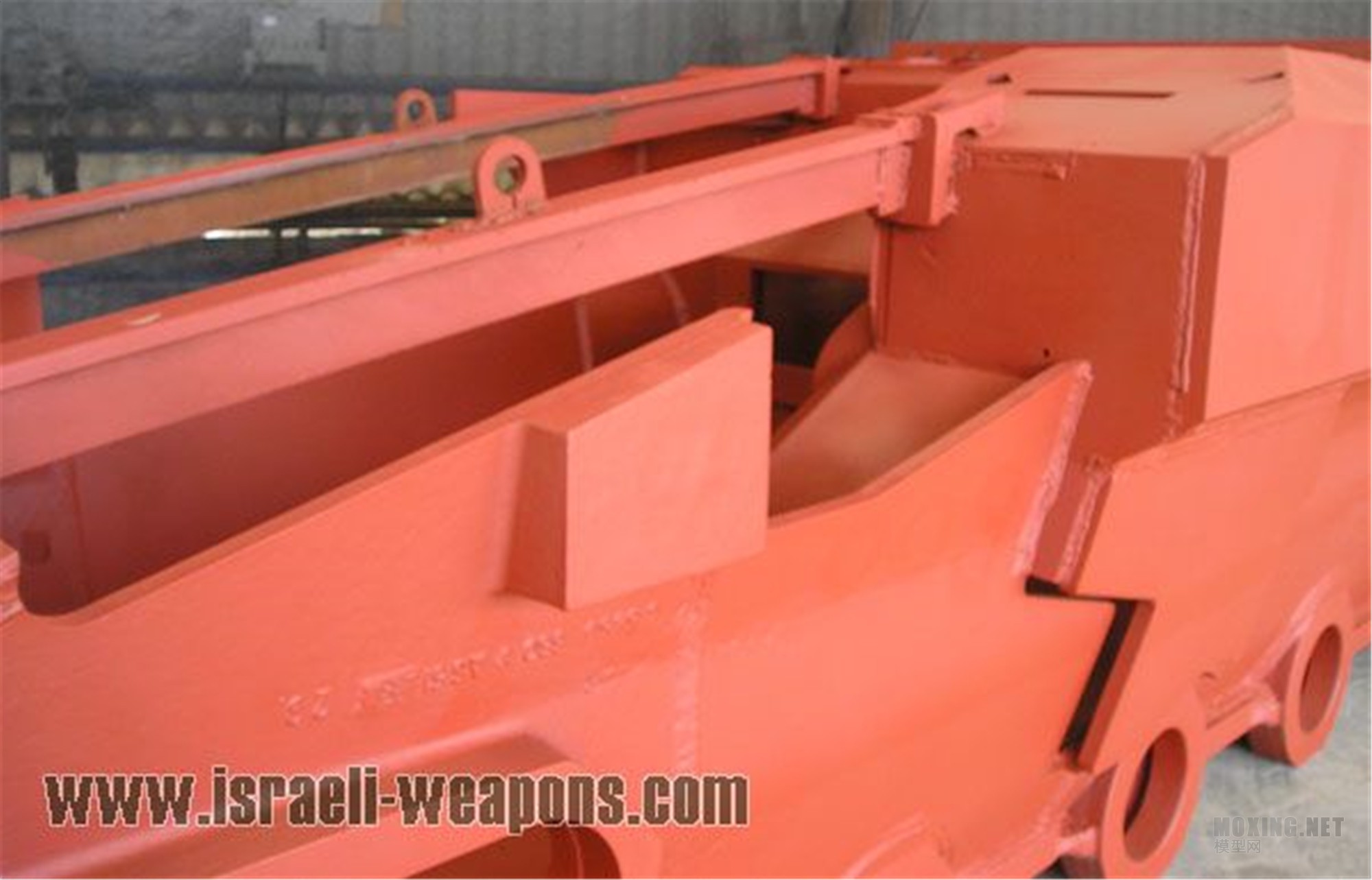 MENG,SS-018-1/35以色列“雌虎”重型装甲运输车-简介与开盒