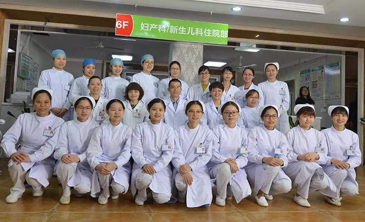 给女医生朋友送甜品,给医生送花应该送个啥