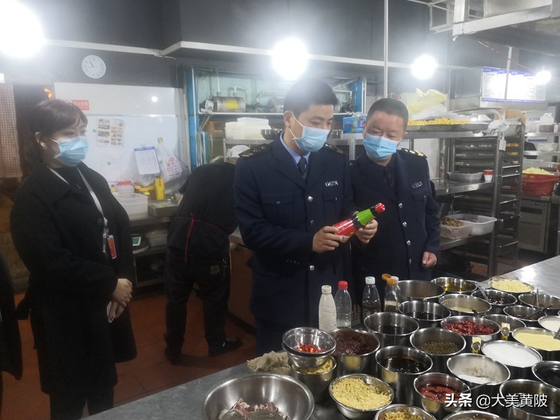 网络订餐，你我同查！黄陂邀请市民去看你点的外卖能放心吃吗