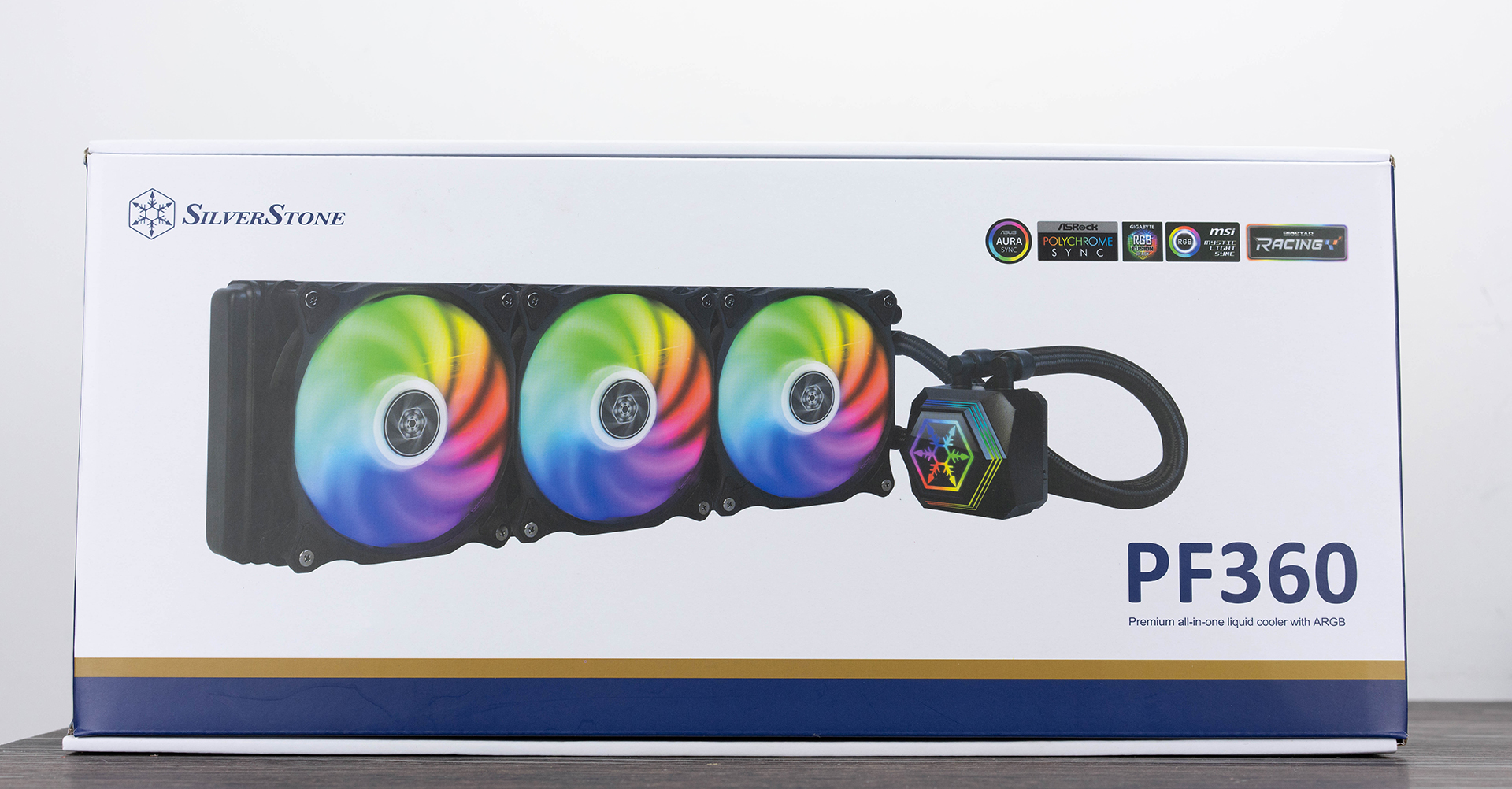 银欣360水冷散热器,压制12代处理器的水冷