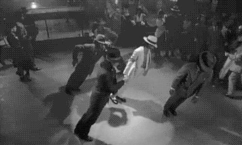 迈克尔杰克逊被误解的一生,迈克尔杰克逊惨痛的一生