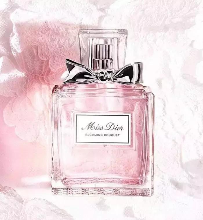 很多的沐浴露,哪些沐浴露和大牌香水一样