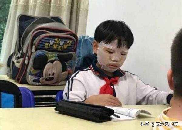 直男敷面膜的正确姿势,当直男开始护肤