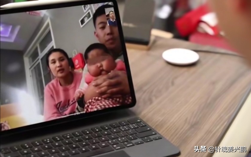 女宝宝一个月胖3斤，全身长汗毛！医生：当心这款黑心的宝宝霜