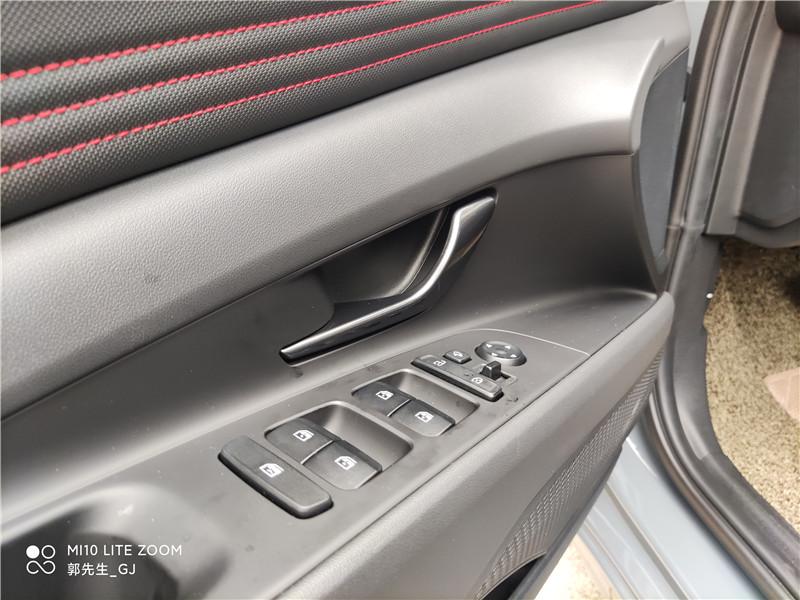 2020现代第七代伊兰特白色,小米社区新品季