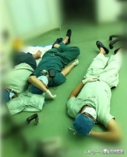 一根鱼骨都看不到,做什么医生?