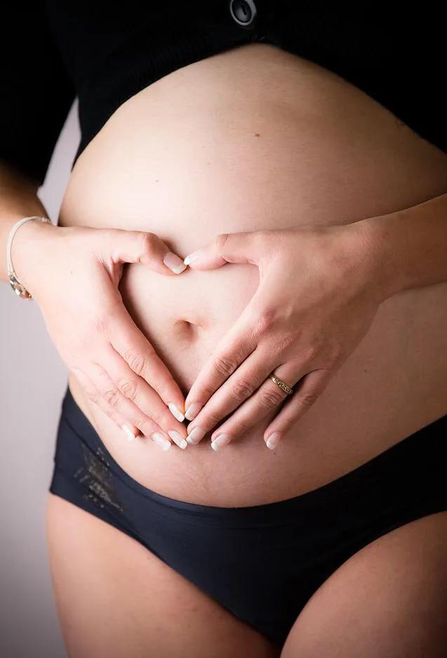 前置胎盘反复流血怎么保胎,胎盘低置状态出血了怎么办