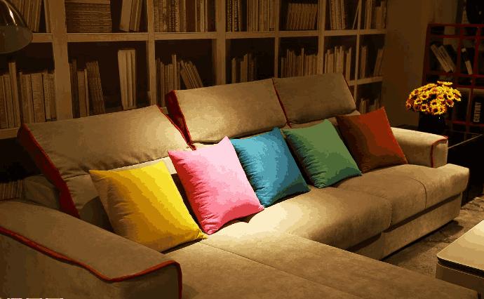 选沙发是选硬点还是软点,选沙发要看什么