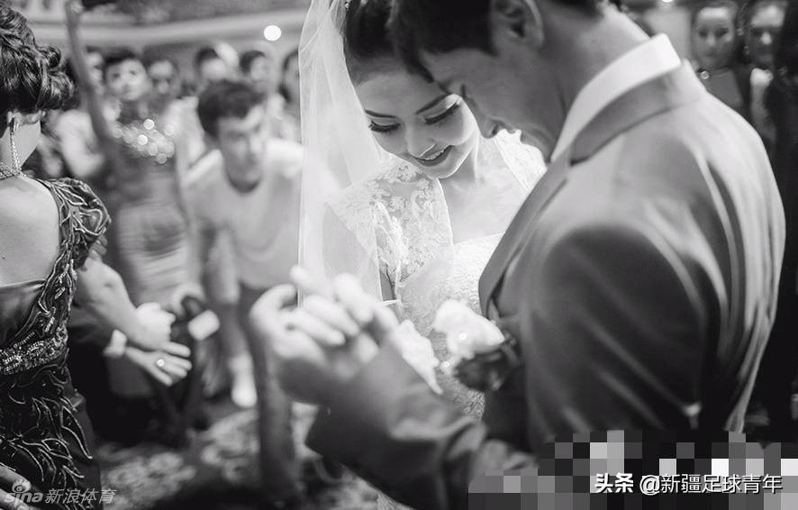 新疆球员巴力精彩进球,新疆足球边锋巴力