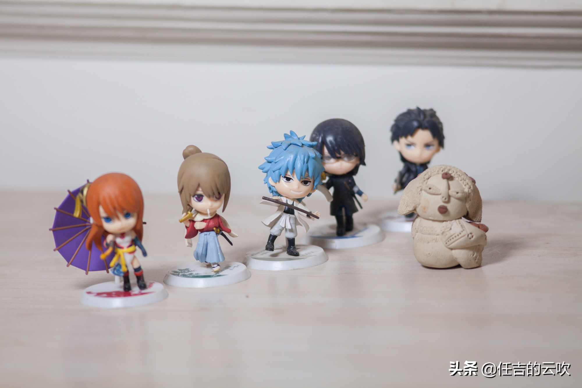 佳能70-300二代和胖白哪个好,佳能70-300l胖白