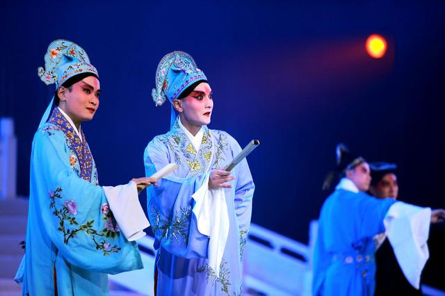 萌视角：中国脸谱讲述不同于西洋假面的浪漫