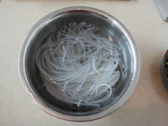 鸭肉炖粉条最简单的做法,鸭肉炖白菜土豆粉条的做法