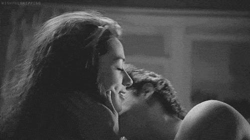 女人让男人着迷的三种方式,女人让男人着迷的几个行为