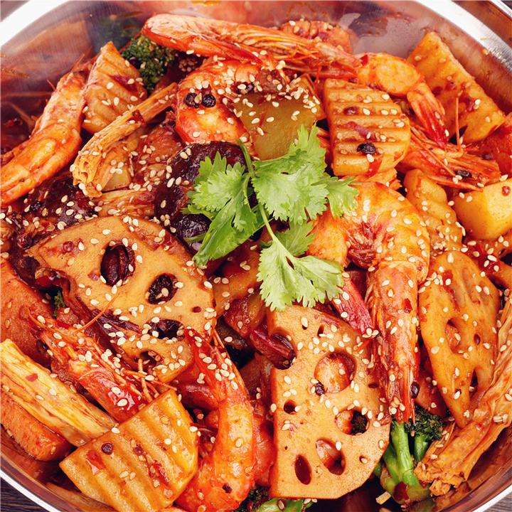 怎样做麻辣香锅好吃又简单视频,如何做麻辣香锅又简单又好吃