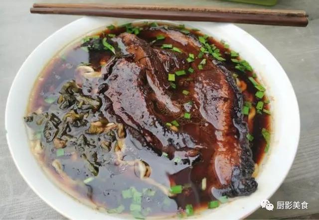 南京小吃鸭血粉丝,南京王府大街小吃