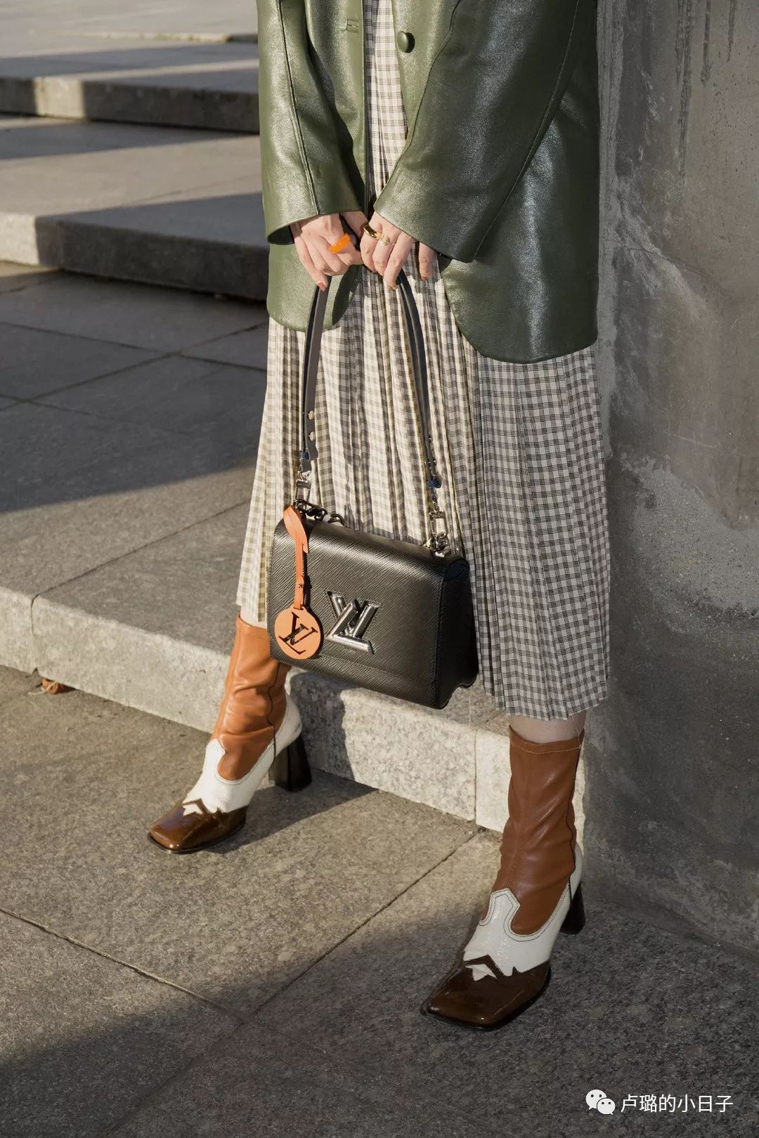 中年女士包包轻奢推荐,中年女士适合买什么样的包包