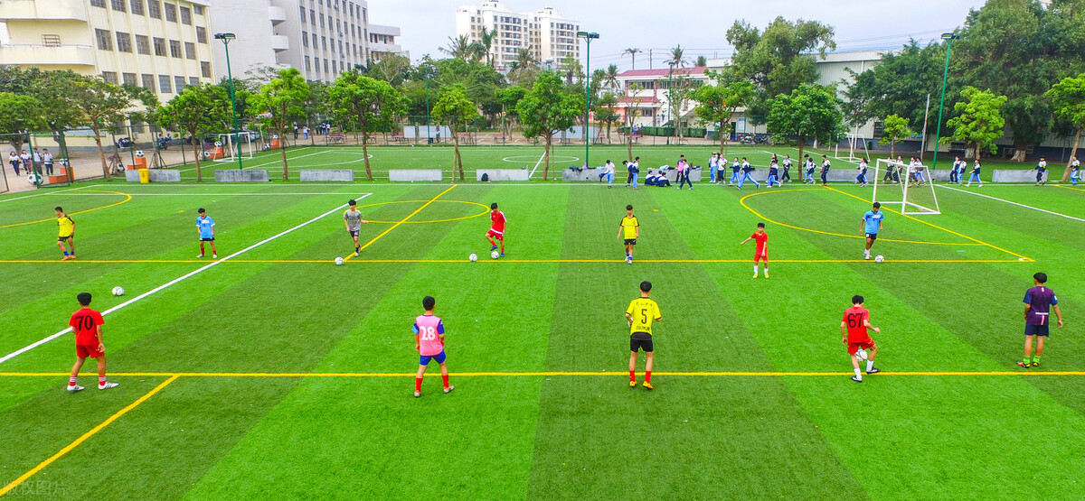 中国足球背后的力量有多大,分析一下中国足球的现状