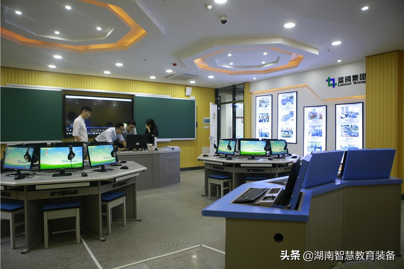 多媒体教室和智慧教室的区别,智慧教室多屏互动教学系统