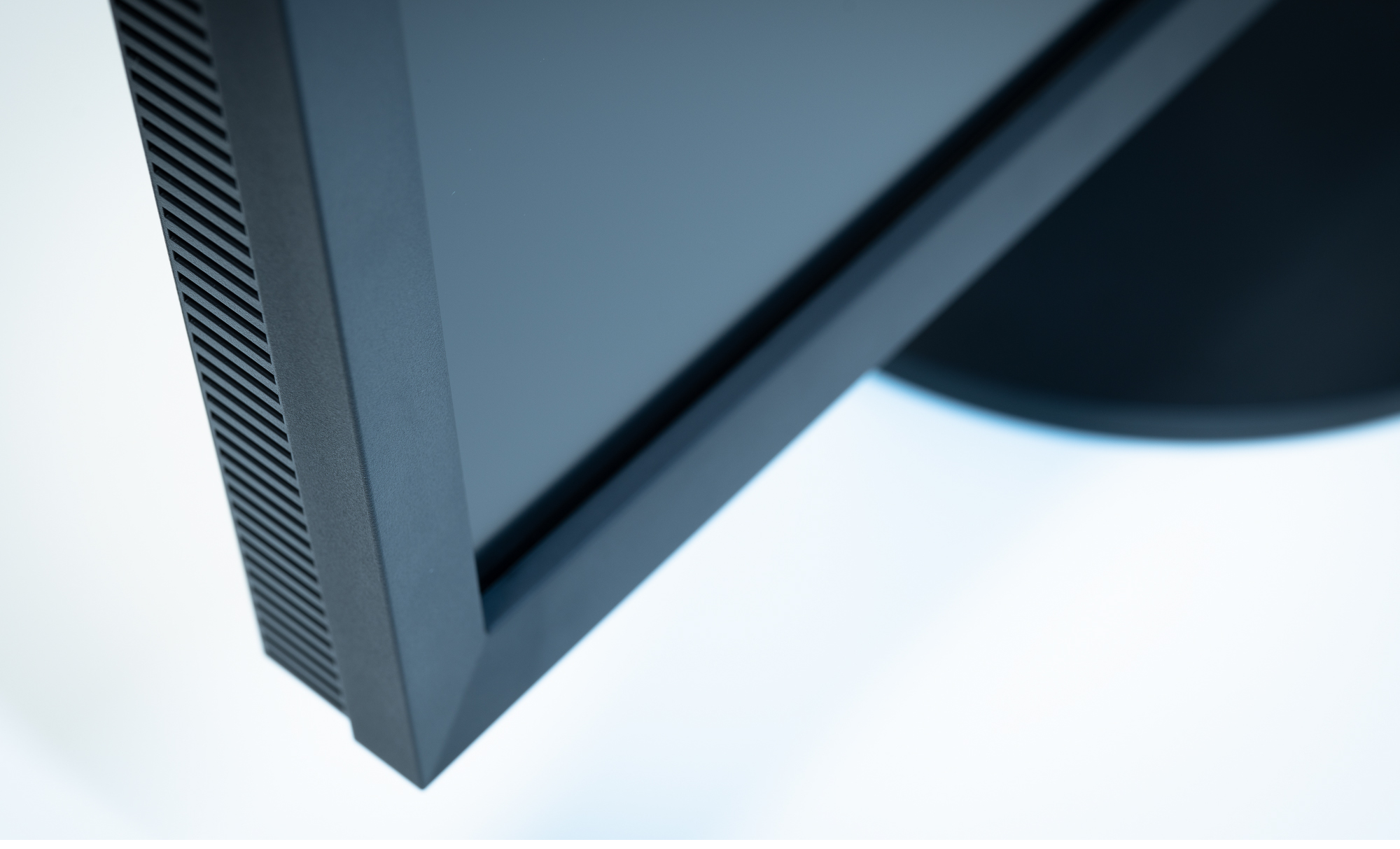 eizo最新显示器,eizo顶级显示器