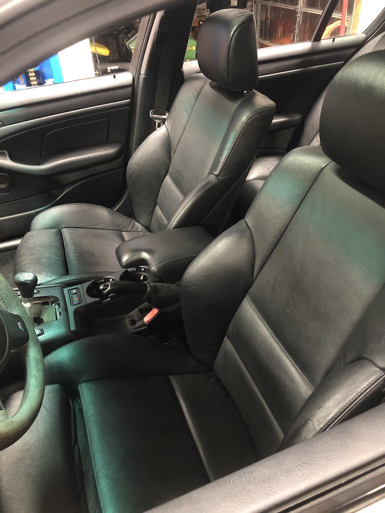 05年宝马3系整理：用宝来换来的抛锚车在专业修理工手中变废为宝