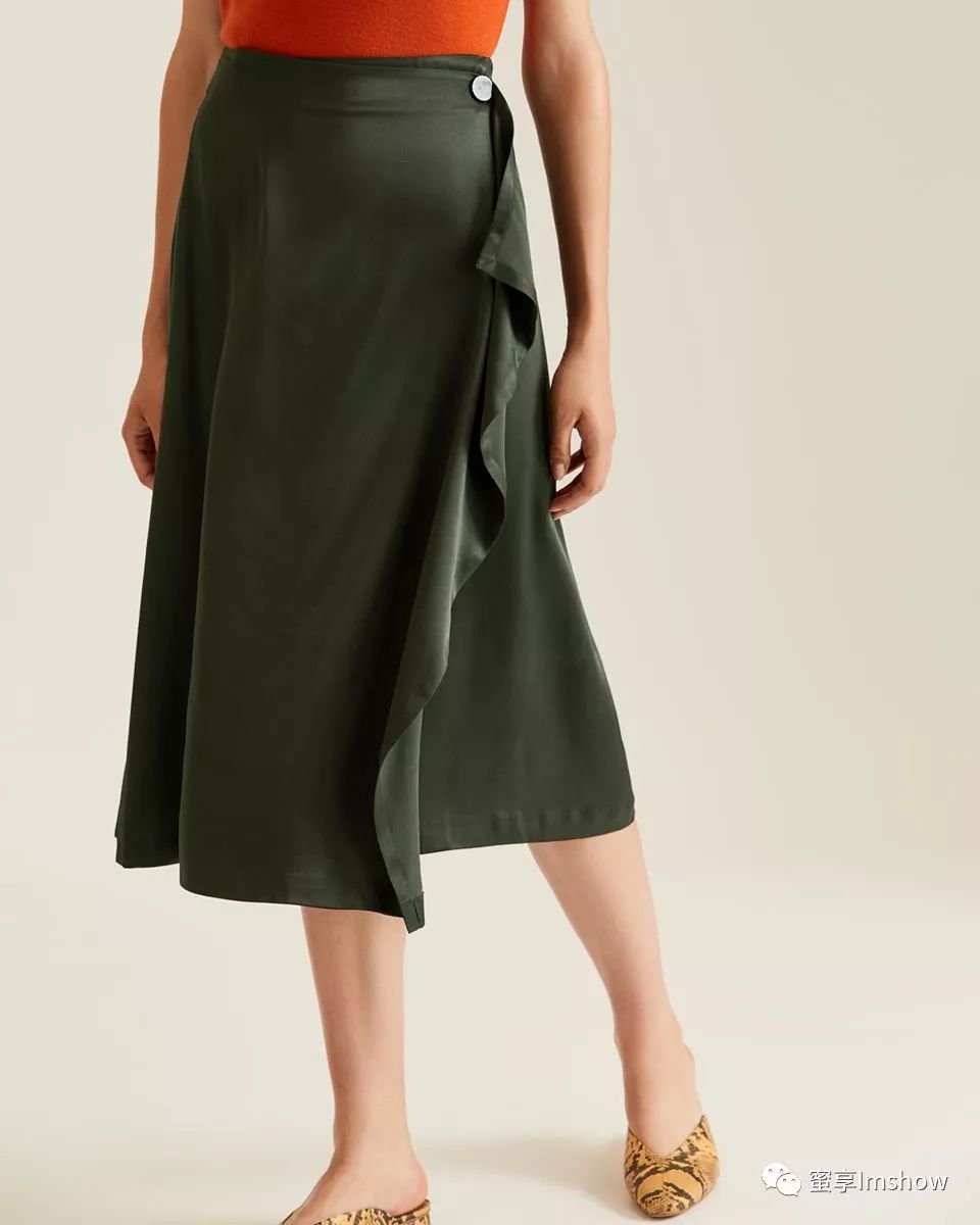 梅根王妃经典服装品牌,梅根王妃连衣裙品牌