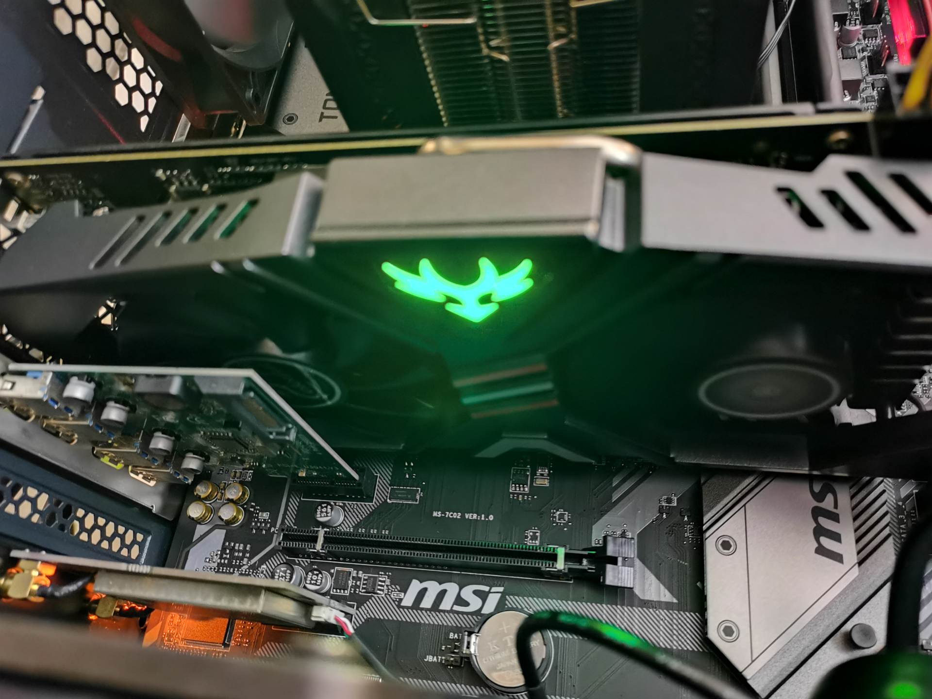 单风扇显卡换硅脂,显卡换风扇还是换硅脂好