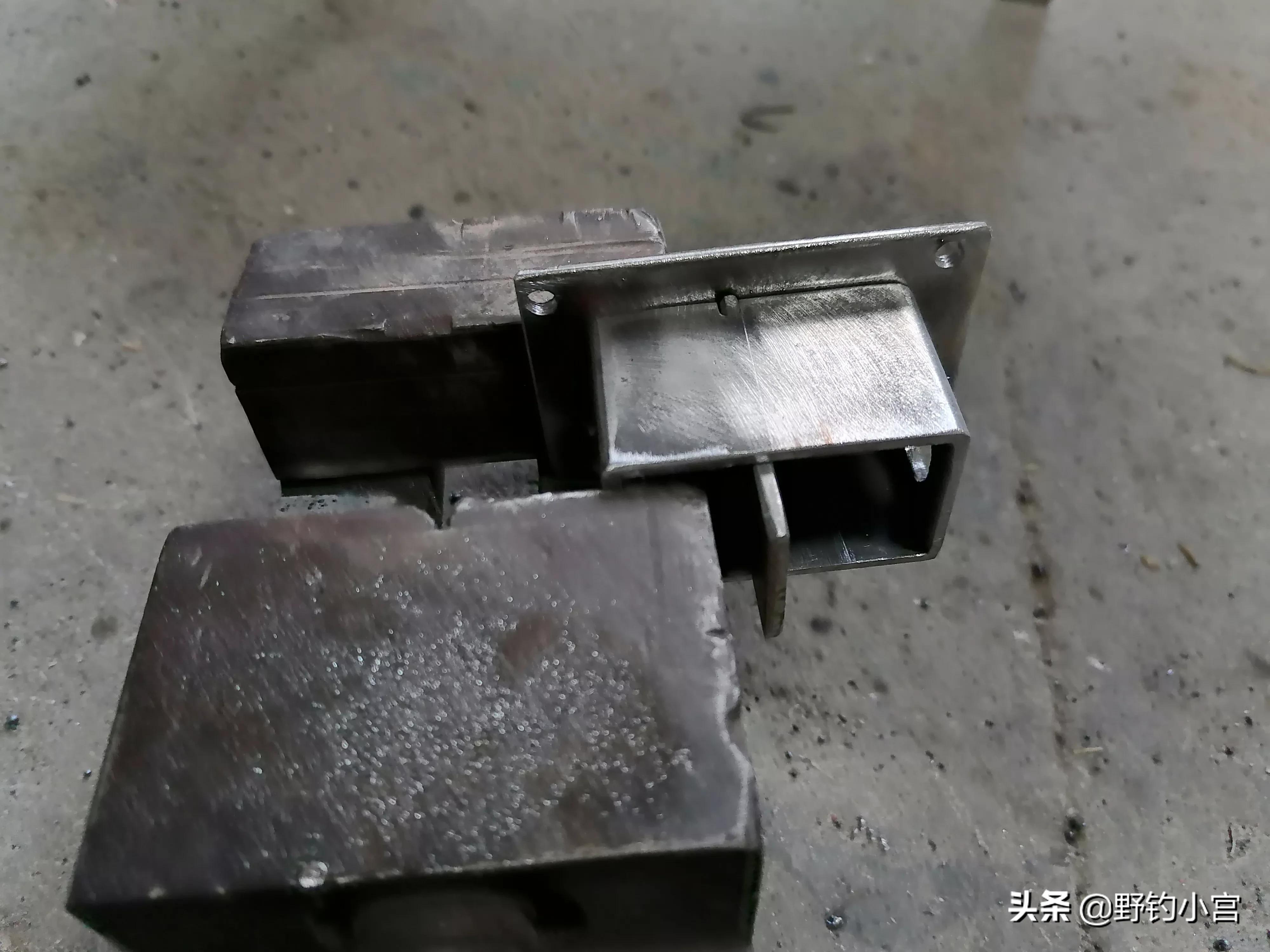 钓友自己设计的钓箱,别人自己制作钓鱼钓箱