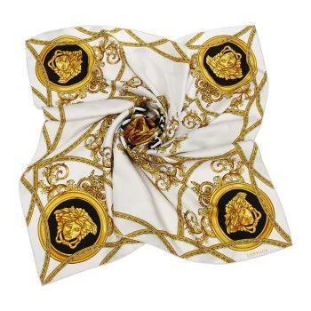 跨越半世纪的经典搭配王丝巾，这都当衣服穿了？