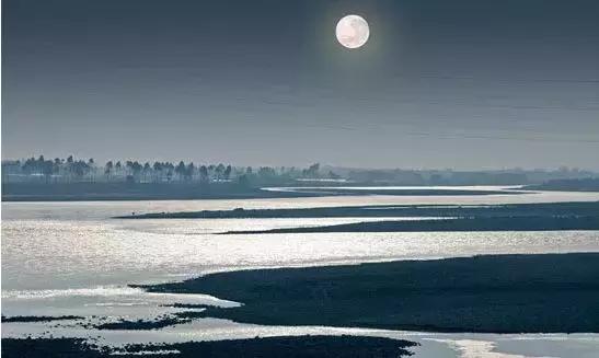 乐山大佛为何不属于石窟,乐山不止有大佛还有美食