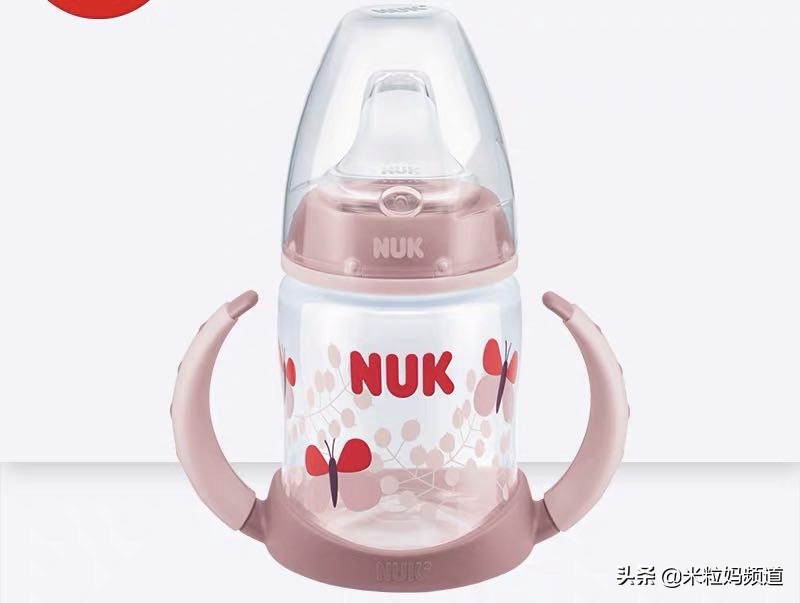 杯子怎么才能让孩子爱喝水,用什么水杯才能让小孩喜欢喝水