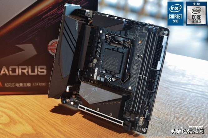 mini-ITX主板该怎么做成旗舰？来看看技嘉Z490IAORUSULTRA