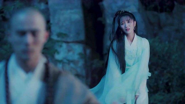 白蛇传与雷峰塔的故事,《白蛇传》中的雷峰塔有什么象征