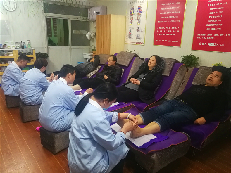 最美修脚师郭丽娟,河南孟津郭丽娟