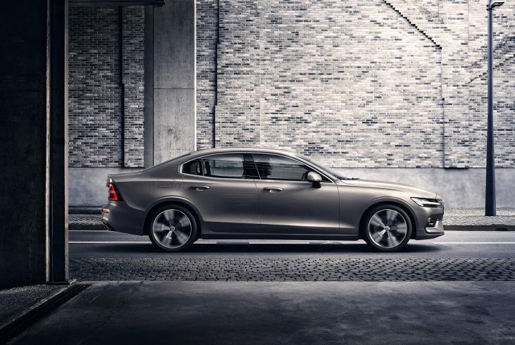 沃尔沃s60不加长销量,哪年的沃尔沃s60值得入手