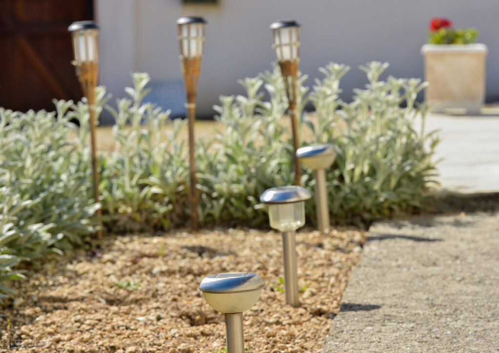 夏天院子蚊虫多咋办,庭院蚊虫多怎么办有何妙招