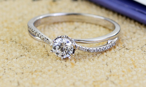 dr钻戒方形钻戒价格1.5克拉,一枚普通的一克拉钻戒需要多少钱