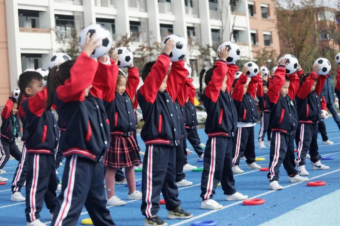运动润童心快乐助成长,运动润童心健康筑梦想