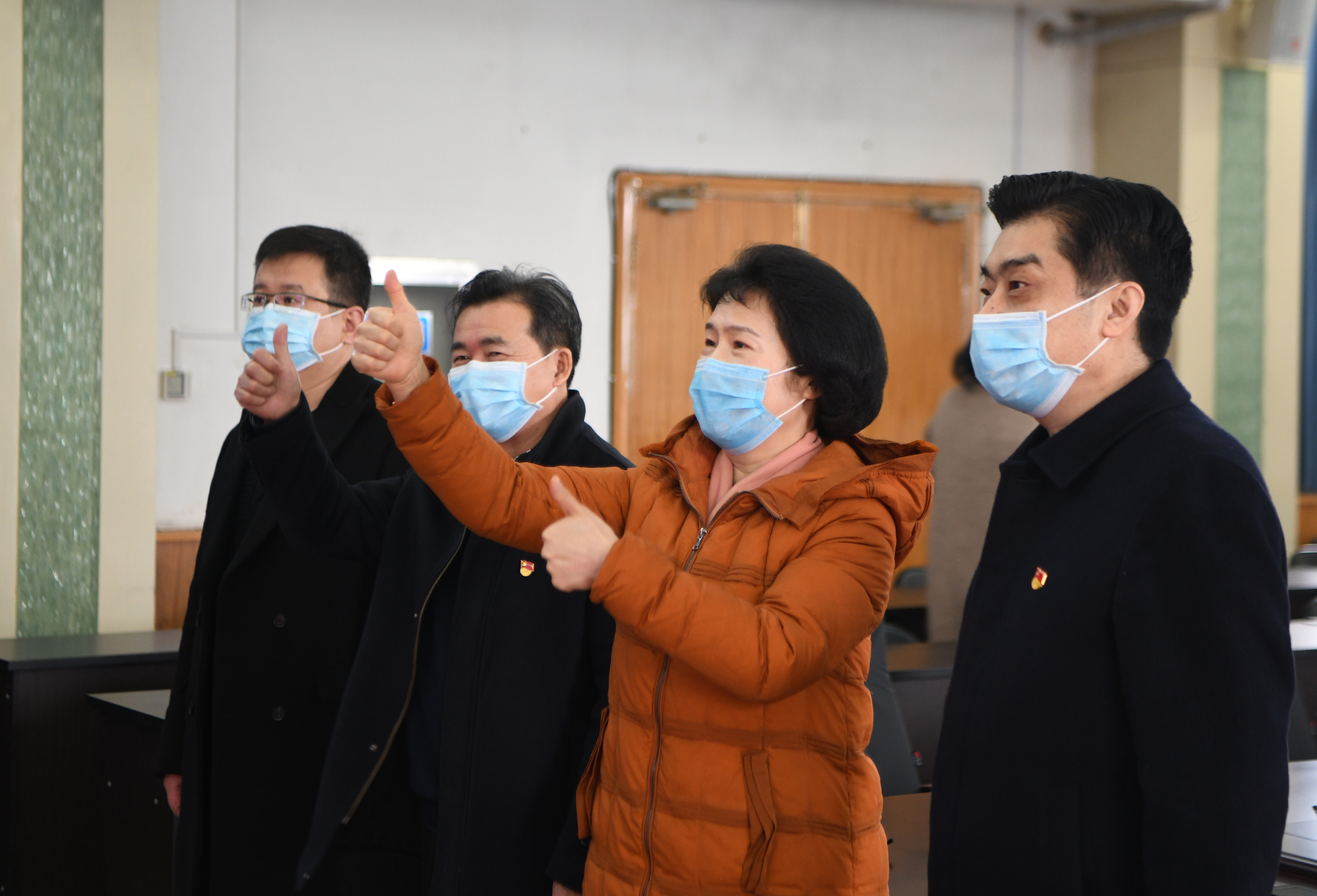 “买大姐”与“李小妹”的“云相会”