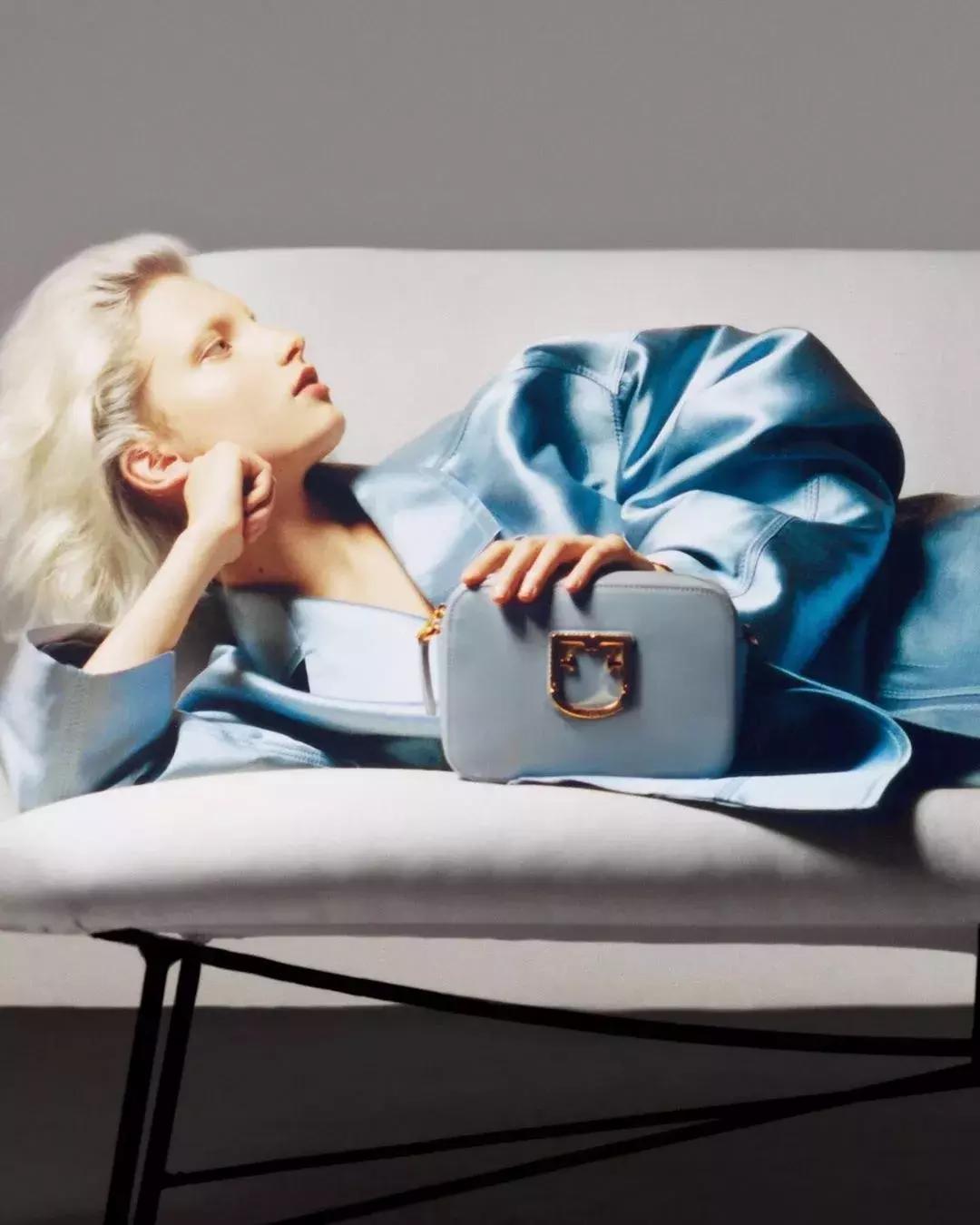 品牌女包包推荐网红款2022年新款,最近两年流行的包包品牌