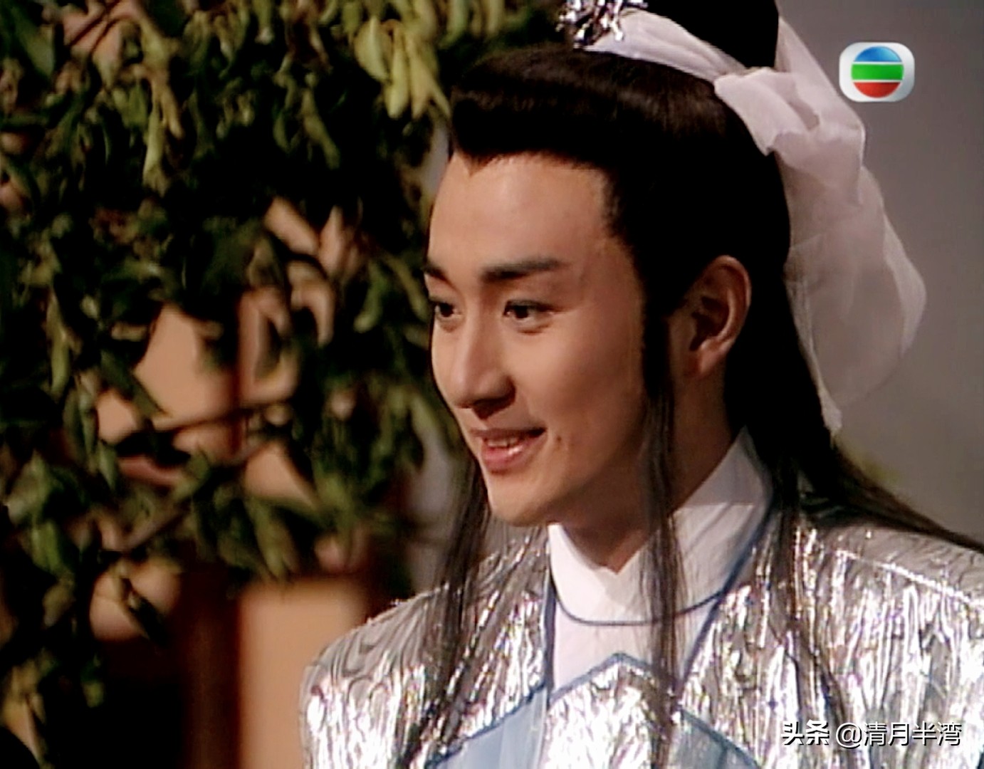 港剧老演员古装时候的颜值男神,港剧十大经典古装