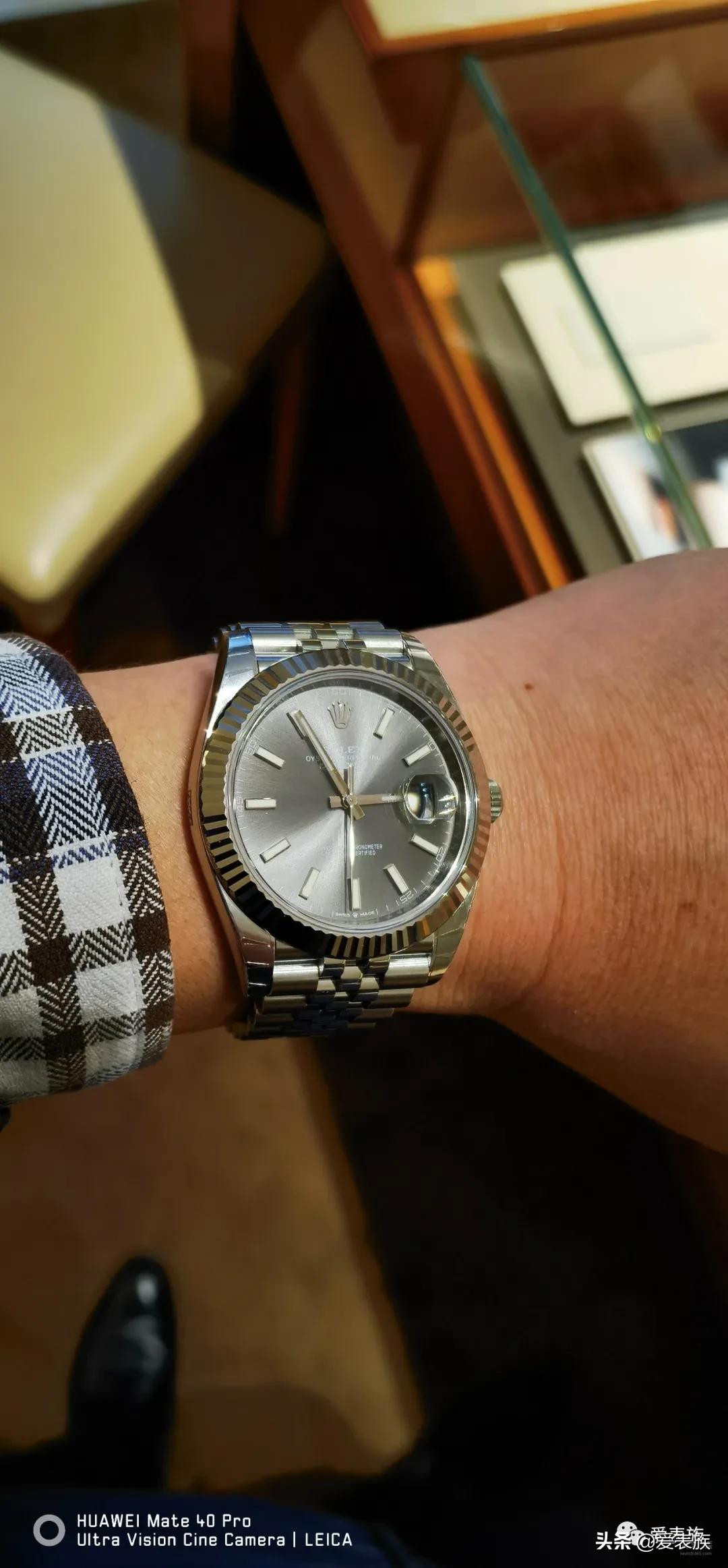 八年后携皇冠重回爱表一族，新年给自己的中年礼物