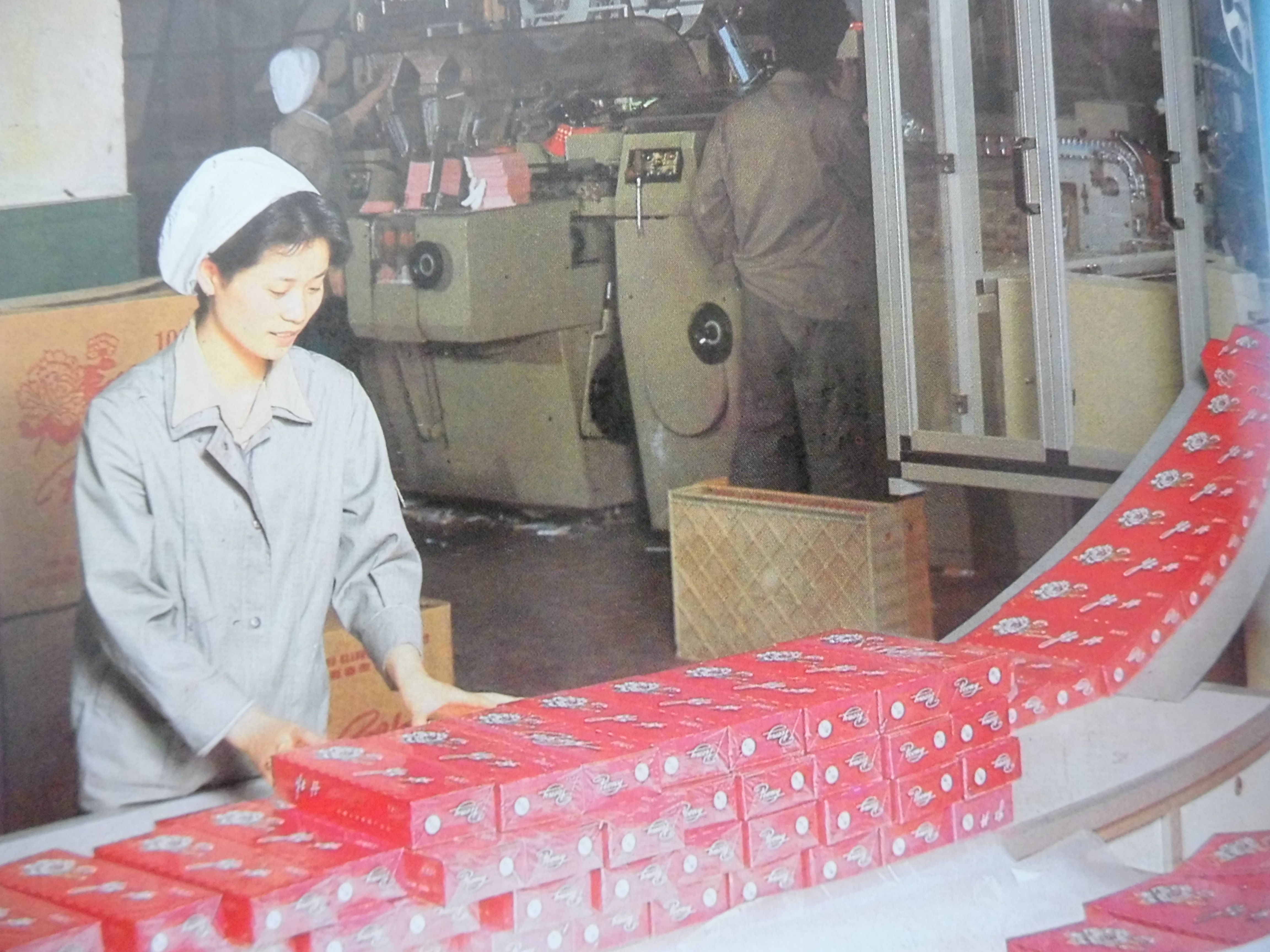 租界公园、跑狗场、卷烟厂，这条马路“活化石”太多