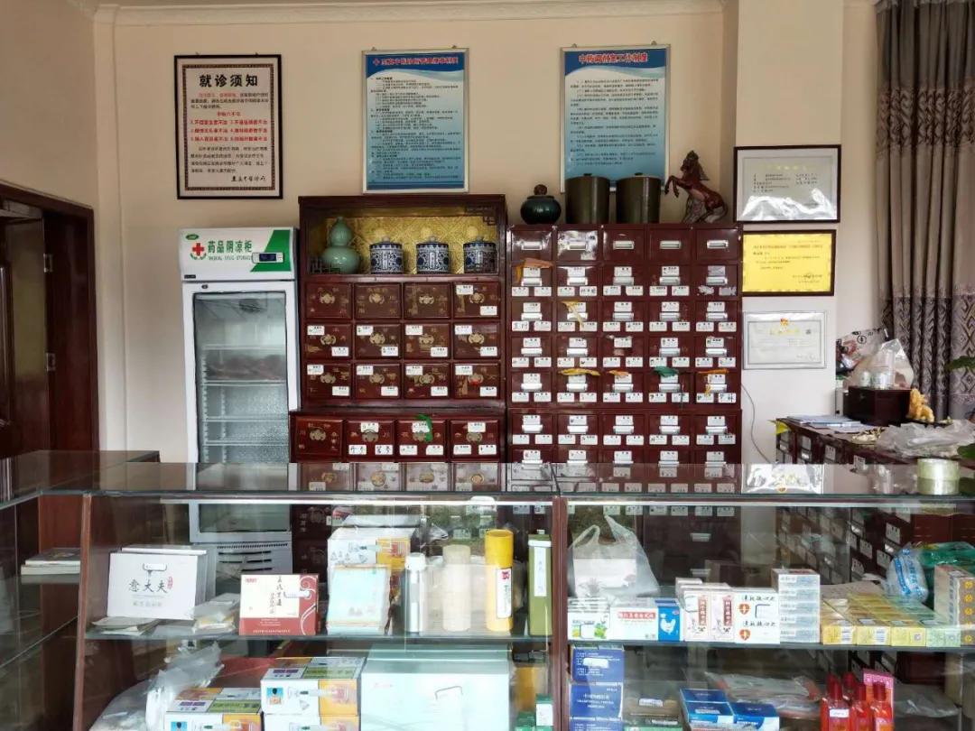 厌学沉迷手机游戏的家庭指导方案,高二孩子沉迷手机游戏厌学怎么办